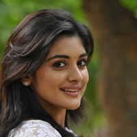 Niveda Thomas New Stils | Picture 1339142