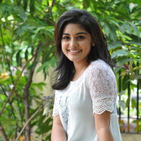 Niveda Thomas New Stils | Picture 1339170