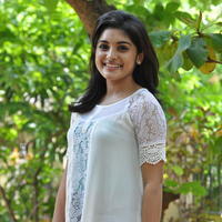 Niveda Thomas New Stils | Picture 1339187