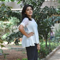 Niveda Thomas New Stils | Picture 1339205