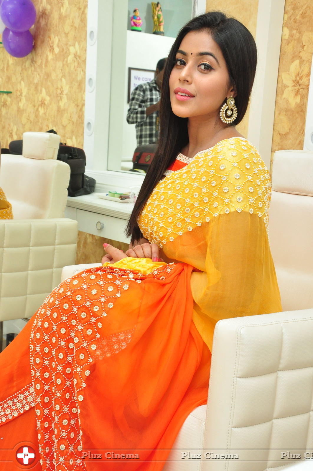 Poorna - Poorna Launches Naturals Beauty Salon Photos | Picture 1258846