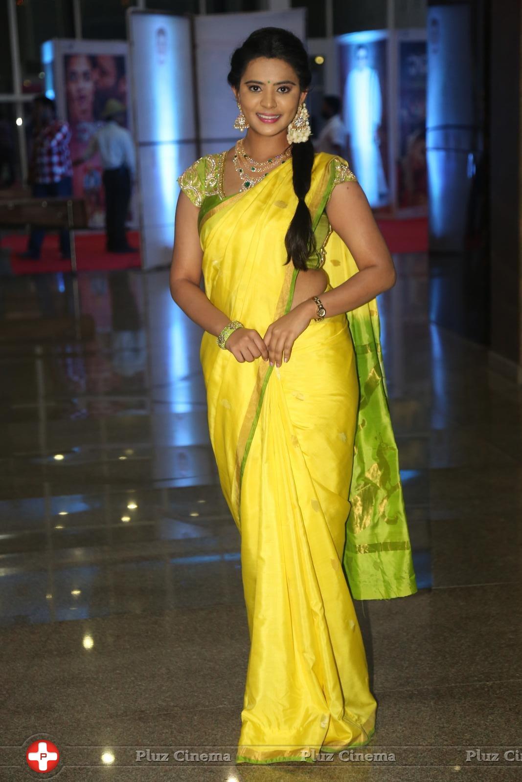 Manasa at Savithri Movie Audio Launch Photos | Picture 1260025