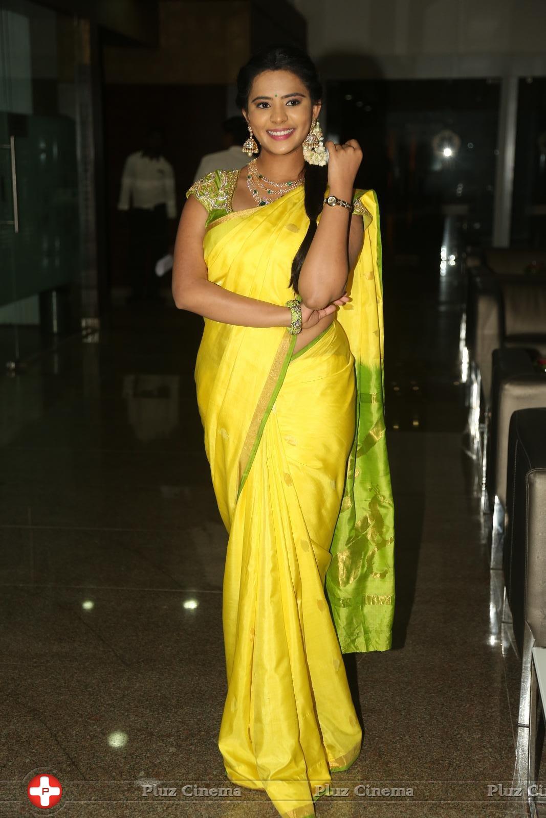 Manasa at Savithri Movie Audio Launch Photos | Picture 1260047