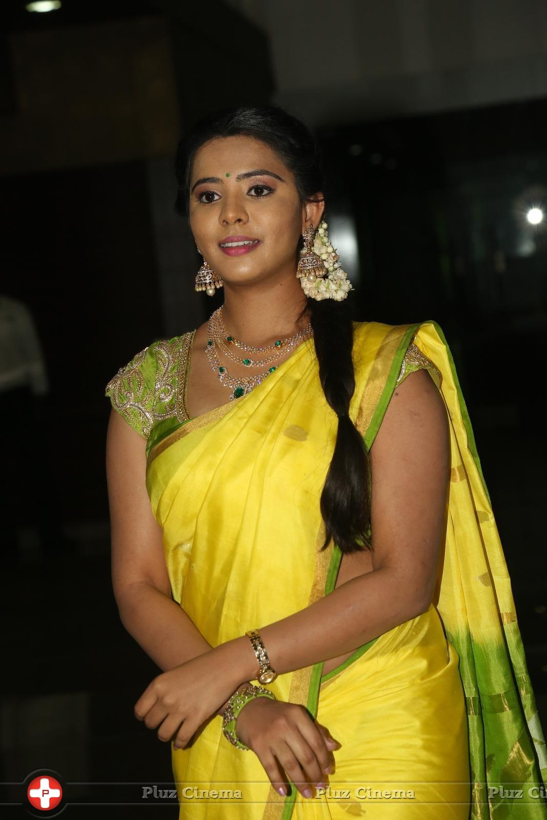 Manasa at Savithri Movie Audio Launch Photos | Picture 1260062