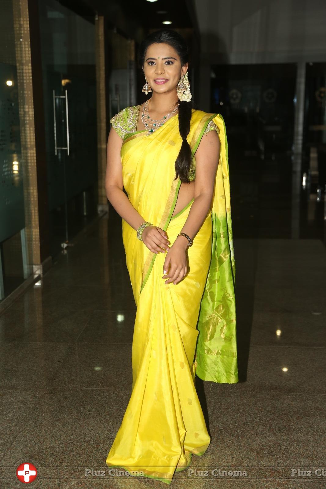 Manasa at Savithri Movie Audio Launch Photos | Picture 1260064