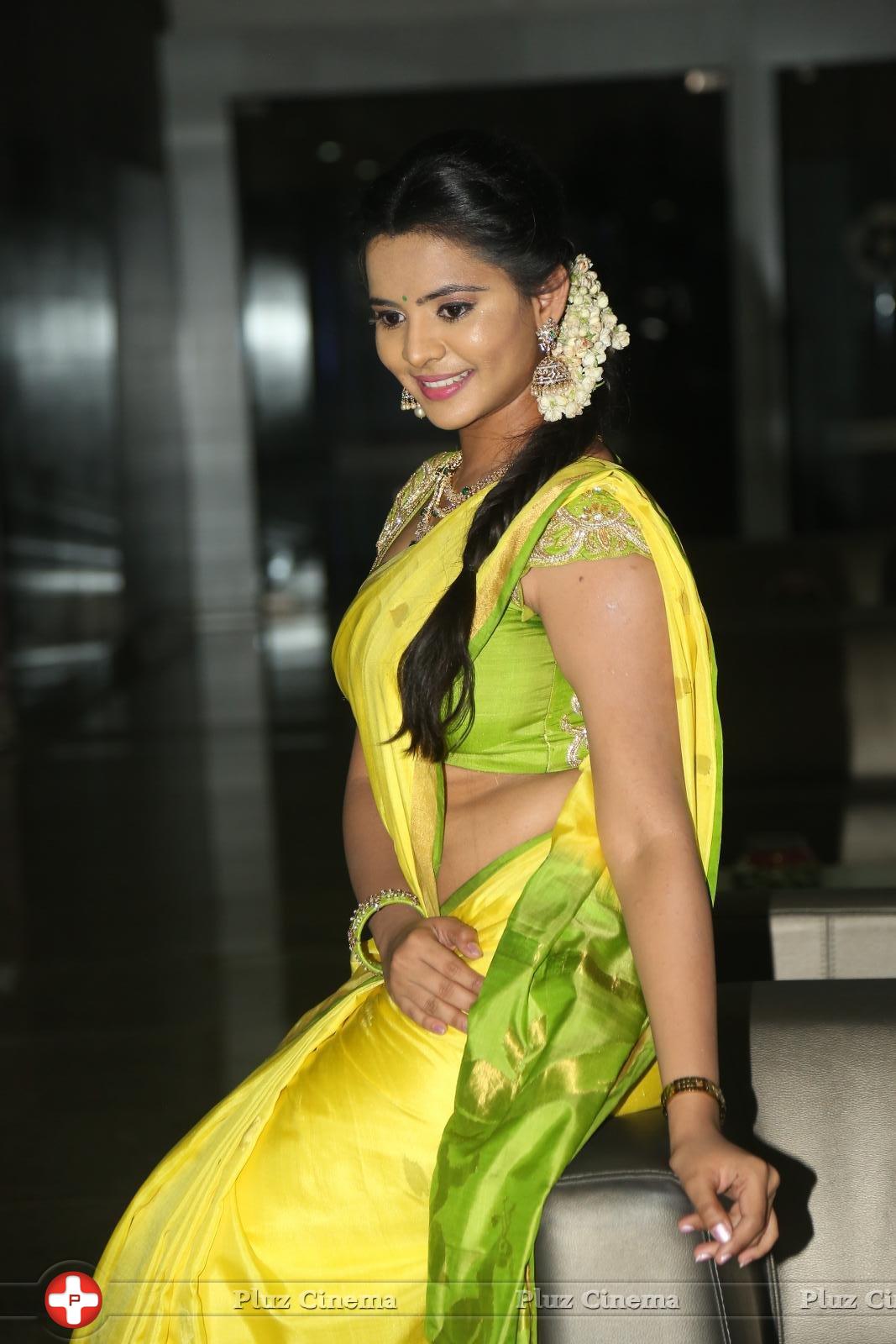 Manasa at Savithri Movie Audio Launch Photos | Picture 1260083
