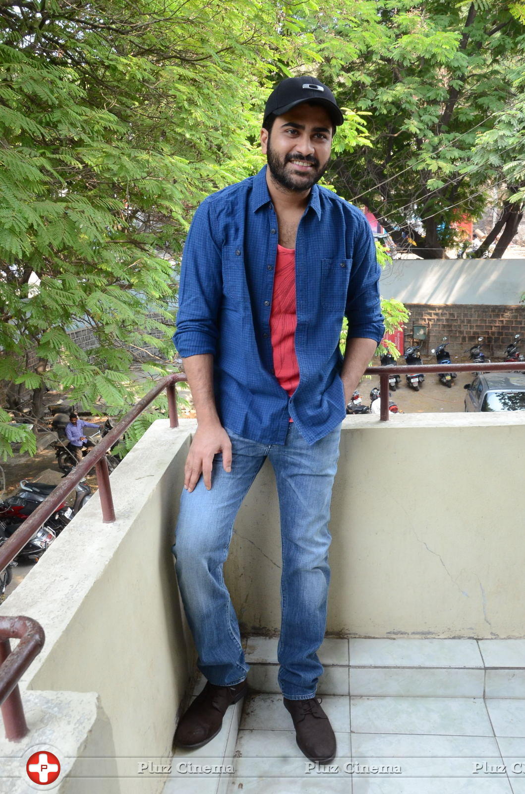 Actor Sharvanand Interview Stills | Picture 1260884