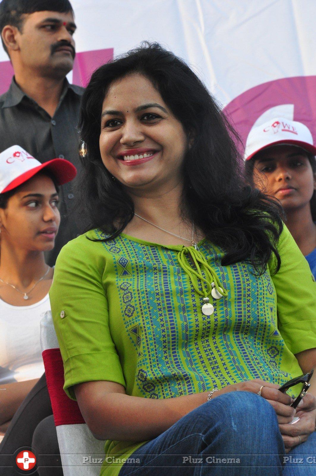 Sunitha (Singer) - Health Minister Laxma Reddy Flagged off COWE Walkathon Stills | Picture 1261344