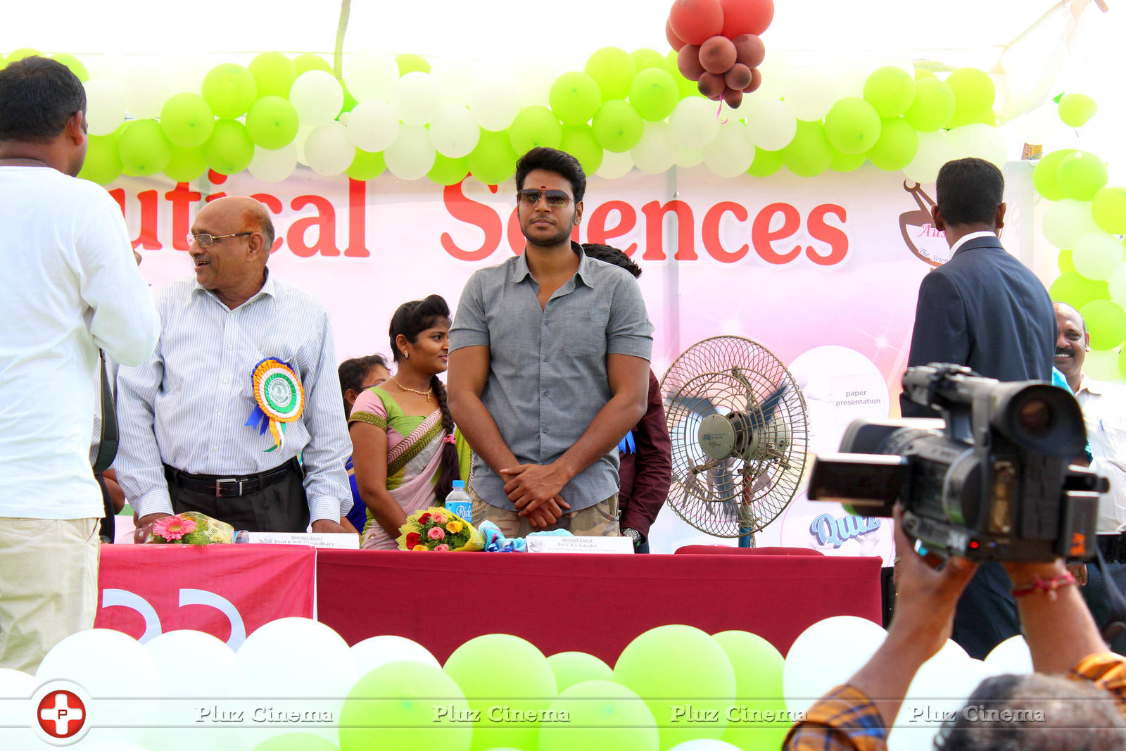 Search Results Run movie team at Avanthi Engineering College Stills | Picture 1273610
