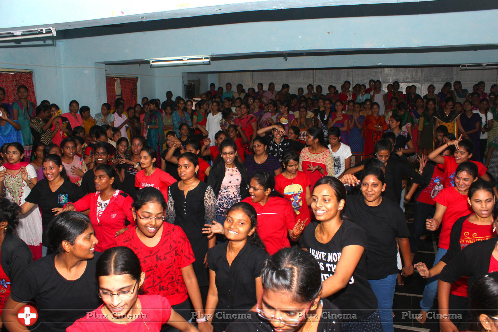 Run Team at Malineni Lakshmaiah Womens Engineering College in Guntur Photos | Picture 1273719