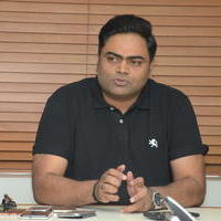 Director Vamsi Paidipally Interview Stills | Picture 1275228