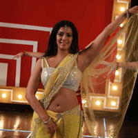 Varalaxmi Sarathkumar - Madha Gaja Raja Movie Stills | Picture 1304067