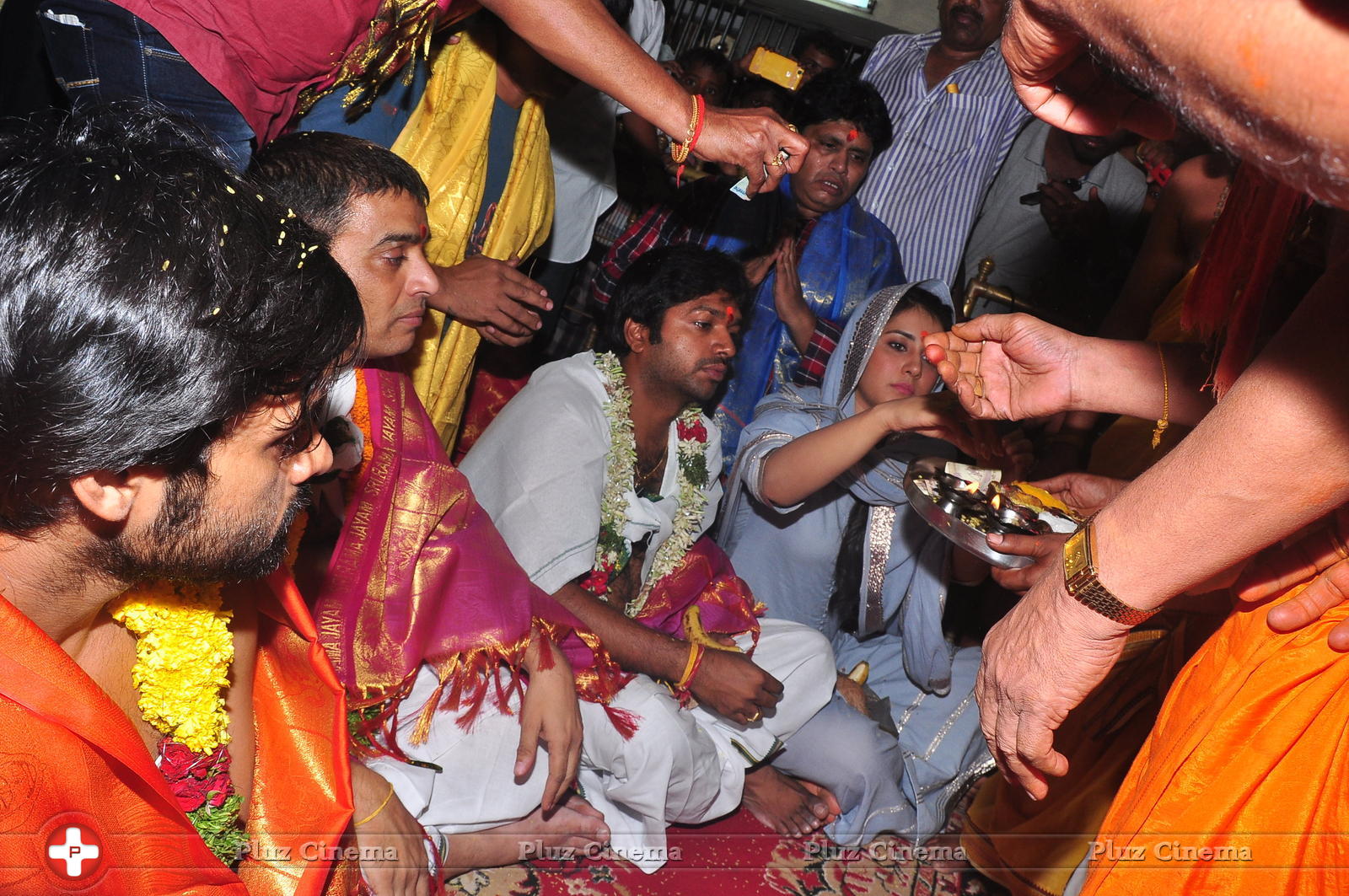 Supreme Movie Team at Kondagattu Anjaneya Swamy Temple Photos | Picture 1307283