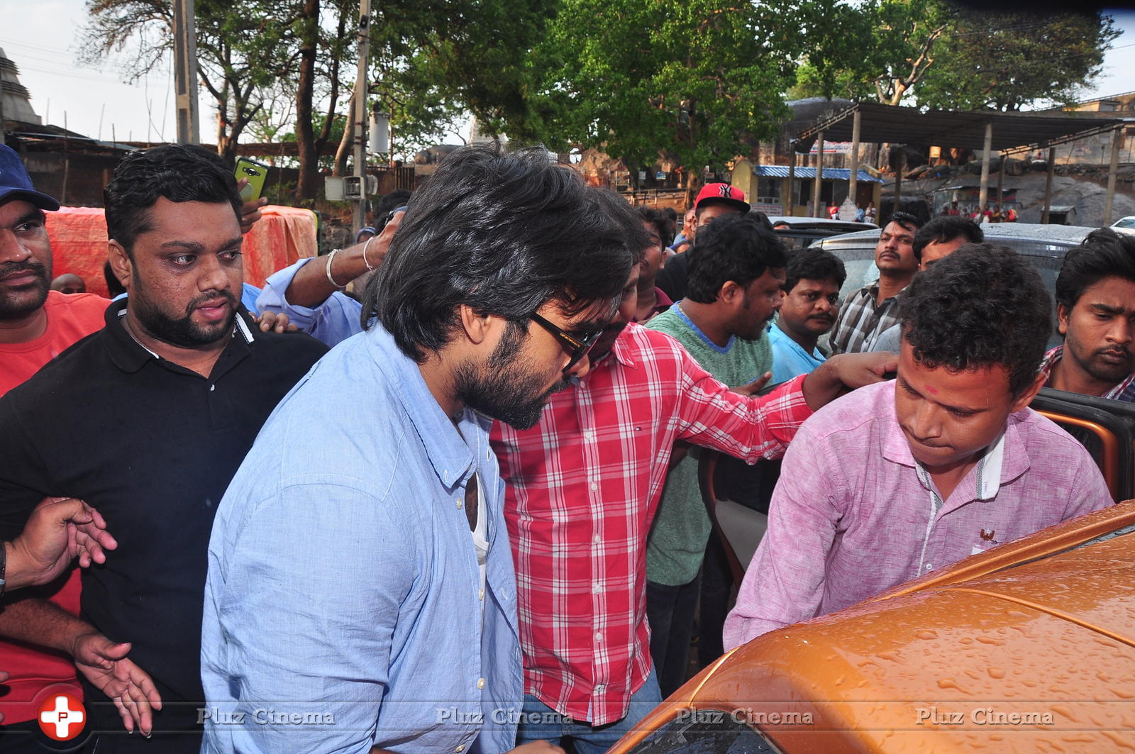 Supreme Movie Team at Kondagattu Anjaneya Swamy Temple Photos | Picture 1307296