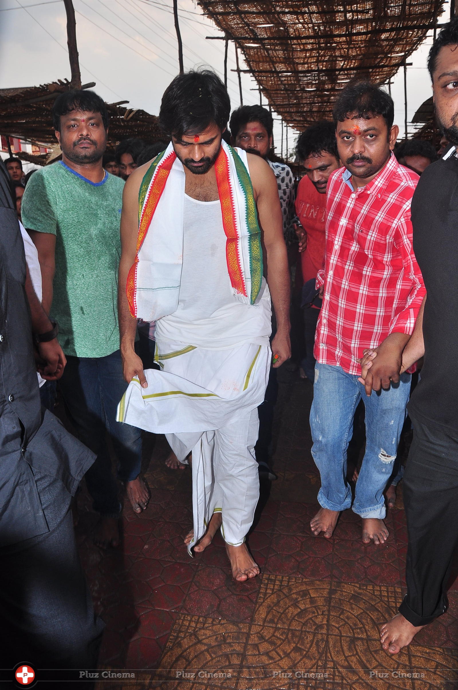 Supreme Movie Team at Kondagattu Anjaneya Swamy Temple Photos | Picture 1307300