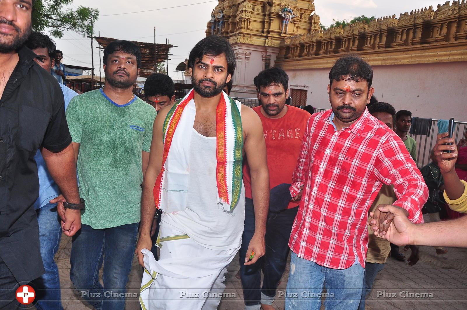 Supreme Movie Team at Kondagattu Anjaneya Swamy Temple Photos | Picture 1307304