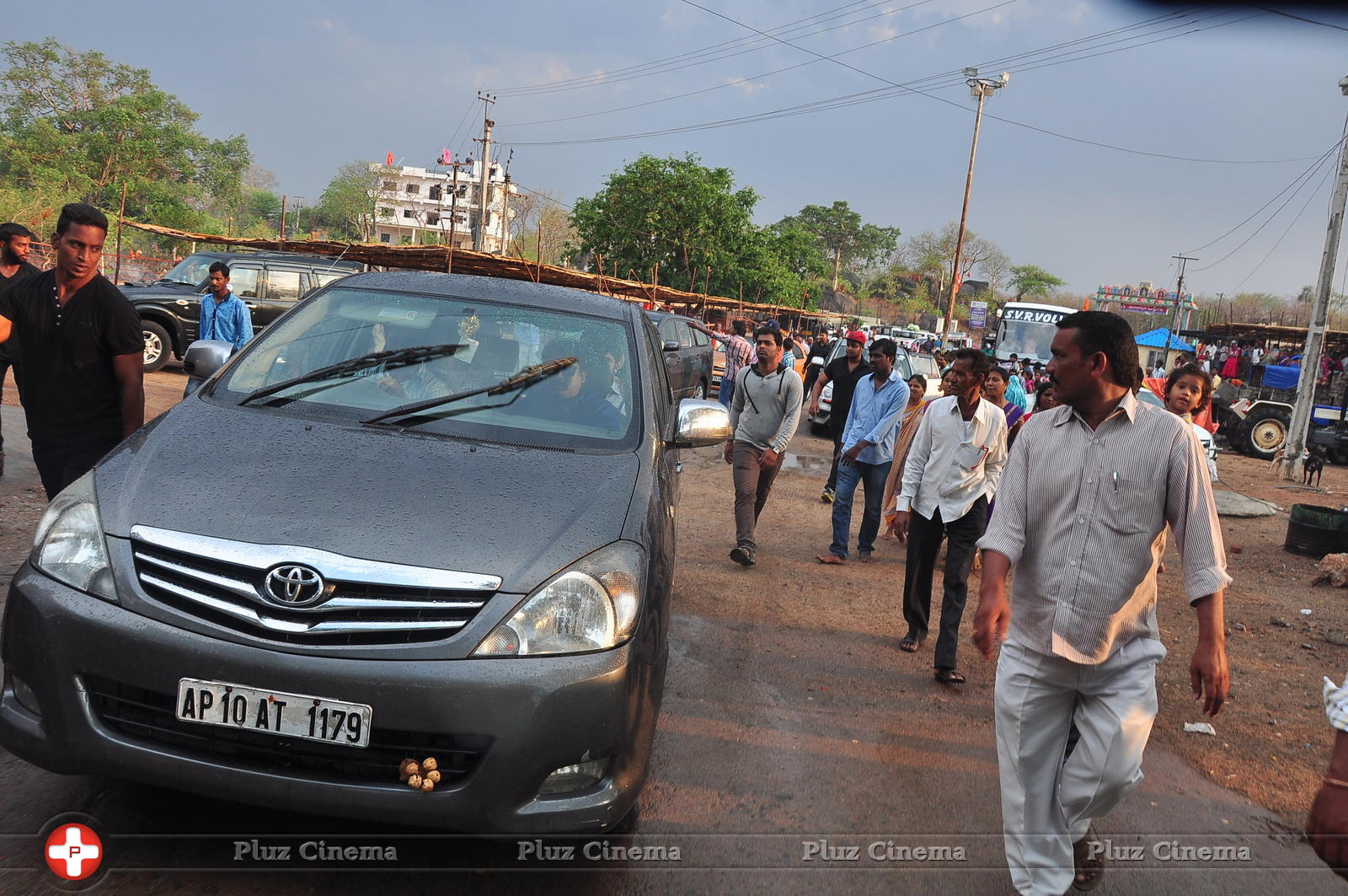 Supreme Movie Team at Kondagattu Anjaneya Swamy Temple Photos | Picture 1307324