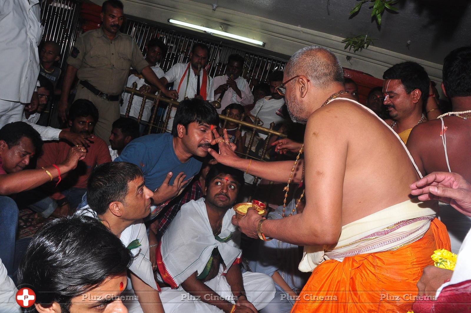 Supreme Movie Team at Kondagattu Anjaneya Swamy Temple Photos | Picture 1307489