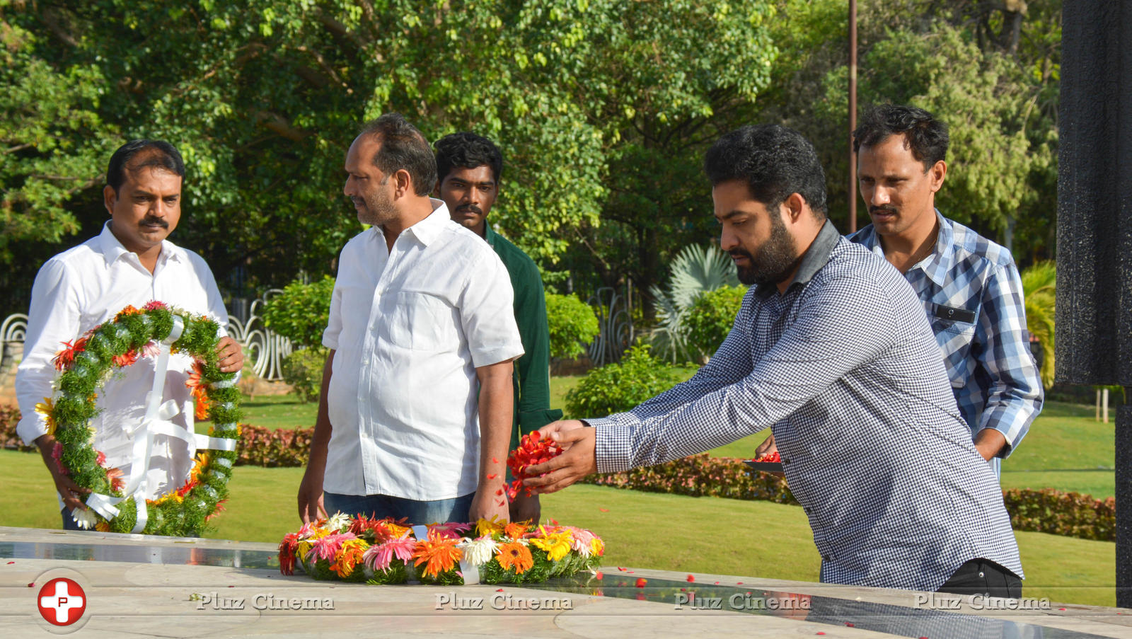 Janatha Garage Team at NTR Ghat | Picture 1323864