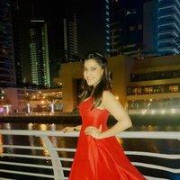 Red Hot Mannara Chopra Sizzles at Dubai | Picture 1426810