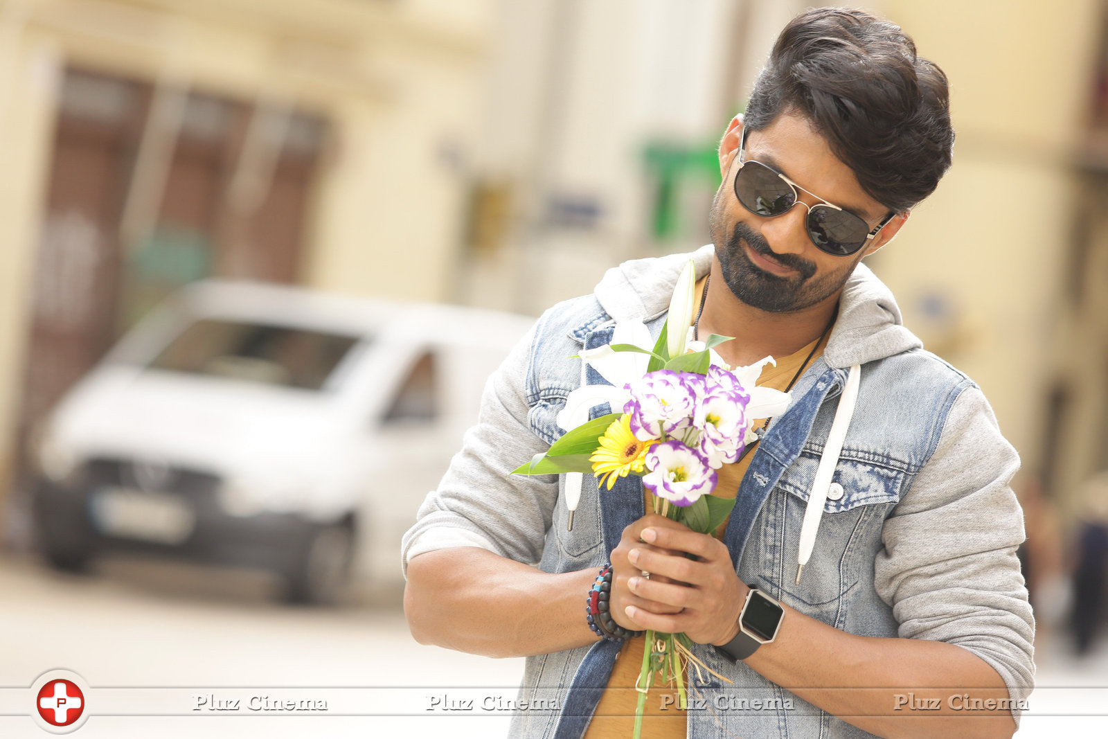 ISM Movie Photos | Picture 1429117