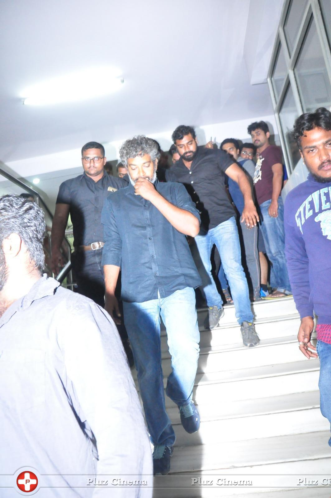 Janatha Garage Movie Theatre Coverage Photos | Picture 1406179