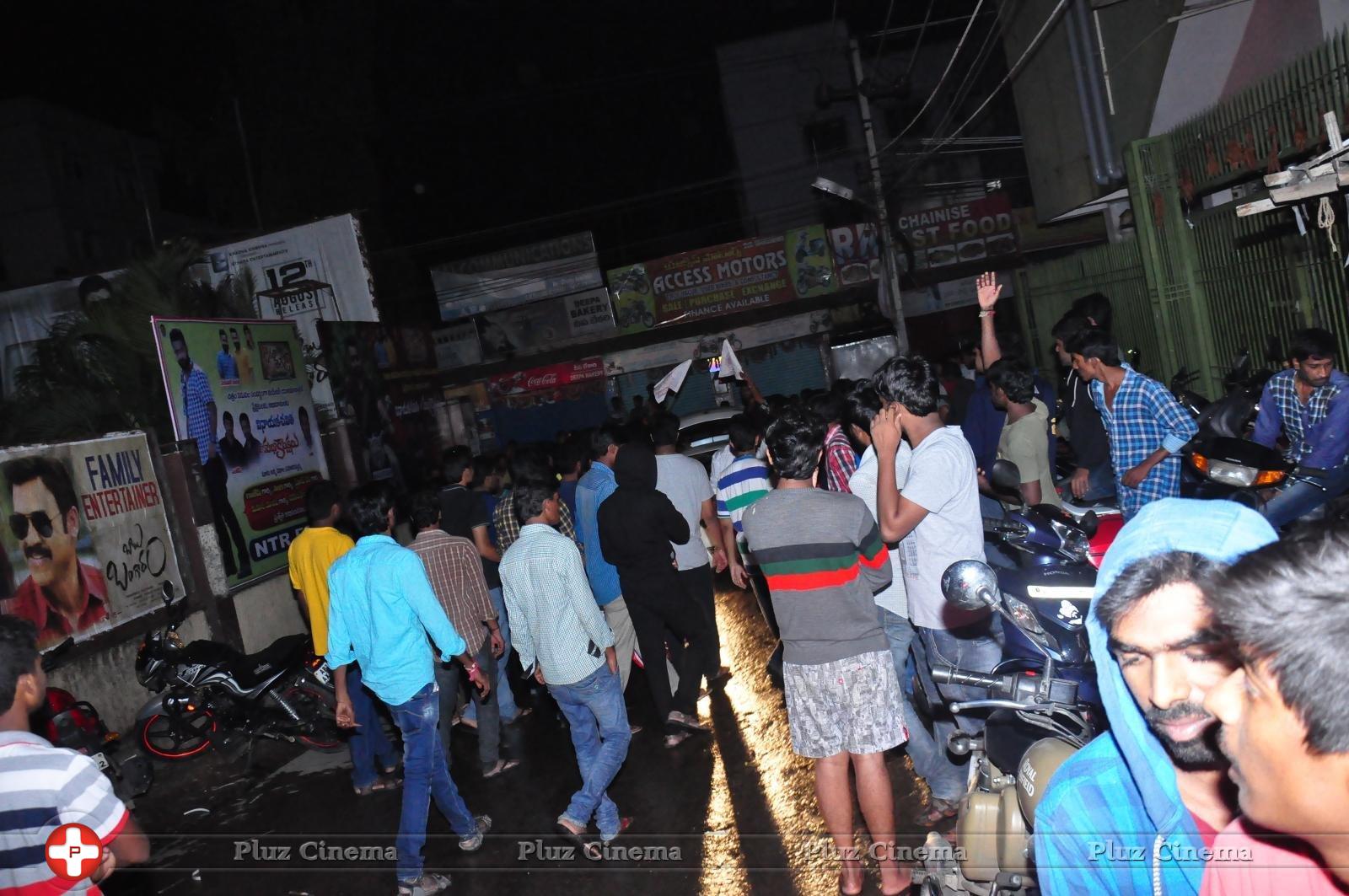 Janatha Garage Movie Theatre Coverage Photos | Picture 1406254