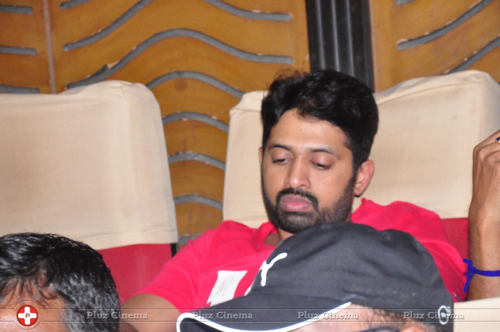 Janatha Garage Movie Theatre Coverage Photos | Picture 1406299