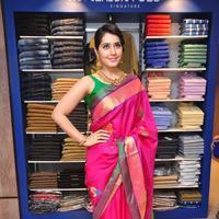Raashi Khanna Inaugurates RS Brothers Shopping Mall