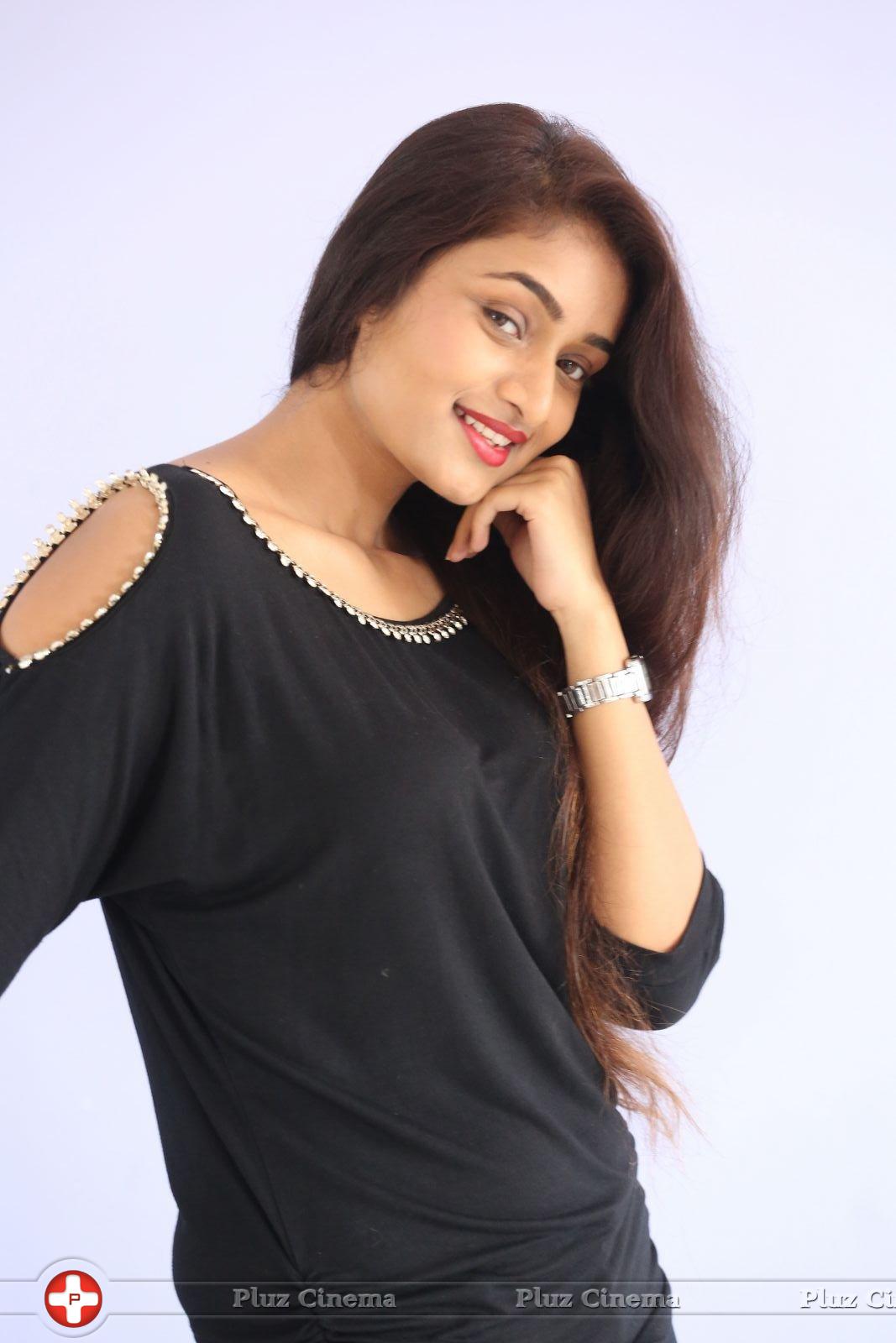 Kiran Chetwani New Photos | Picture 1410209