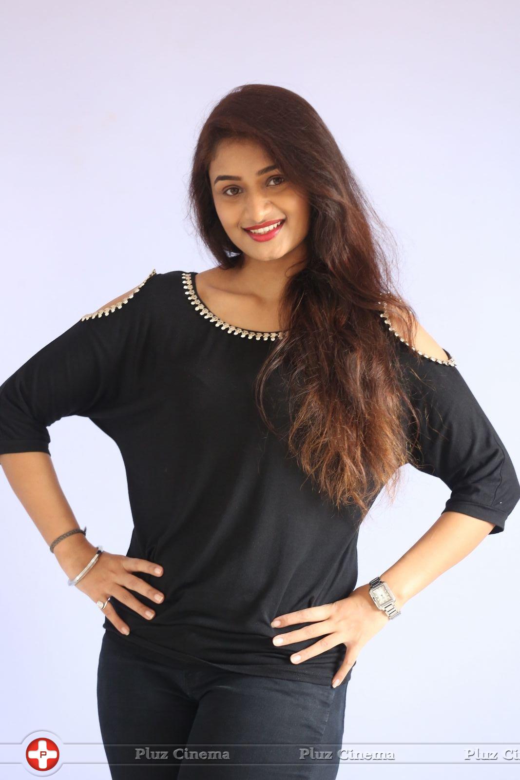 Kiran Chetwani New Photos | Picture 1410238