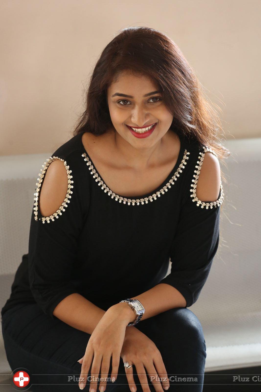 Kiran Chetwani New Photos | Picture 1410317