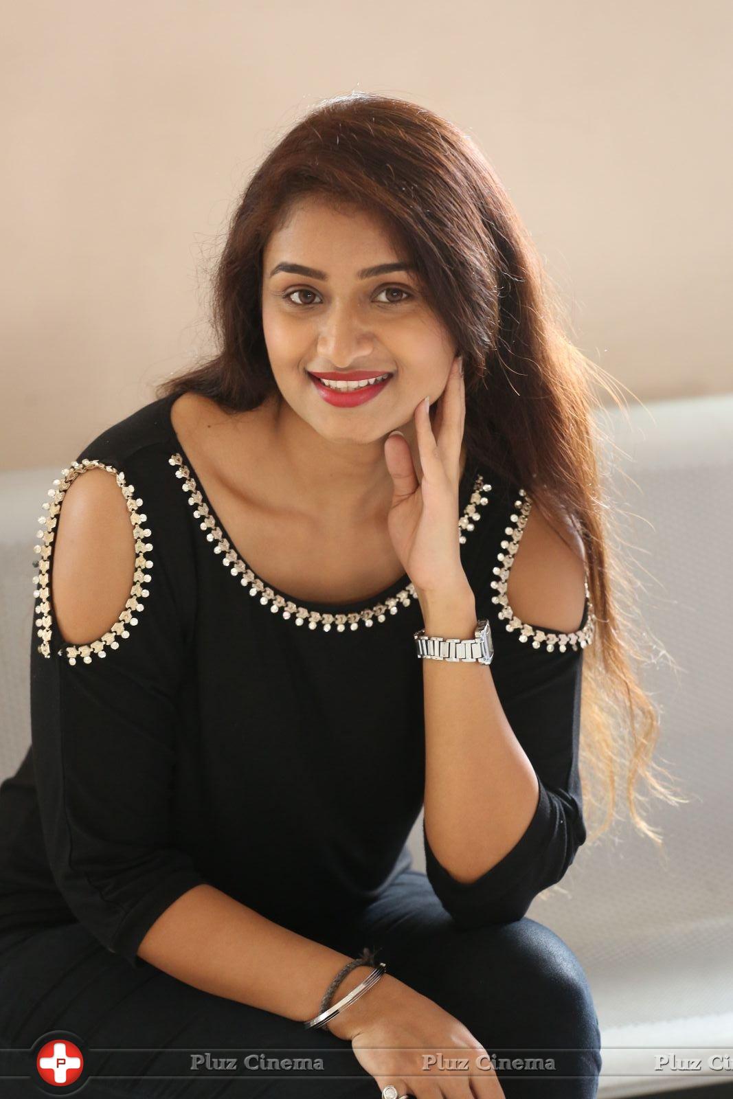 Kiran Chetwani New Photos | Picture 1410323