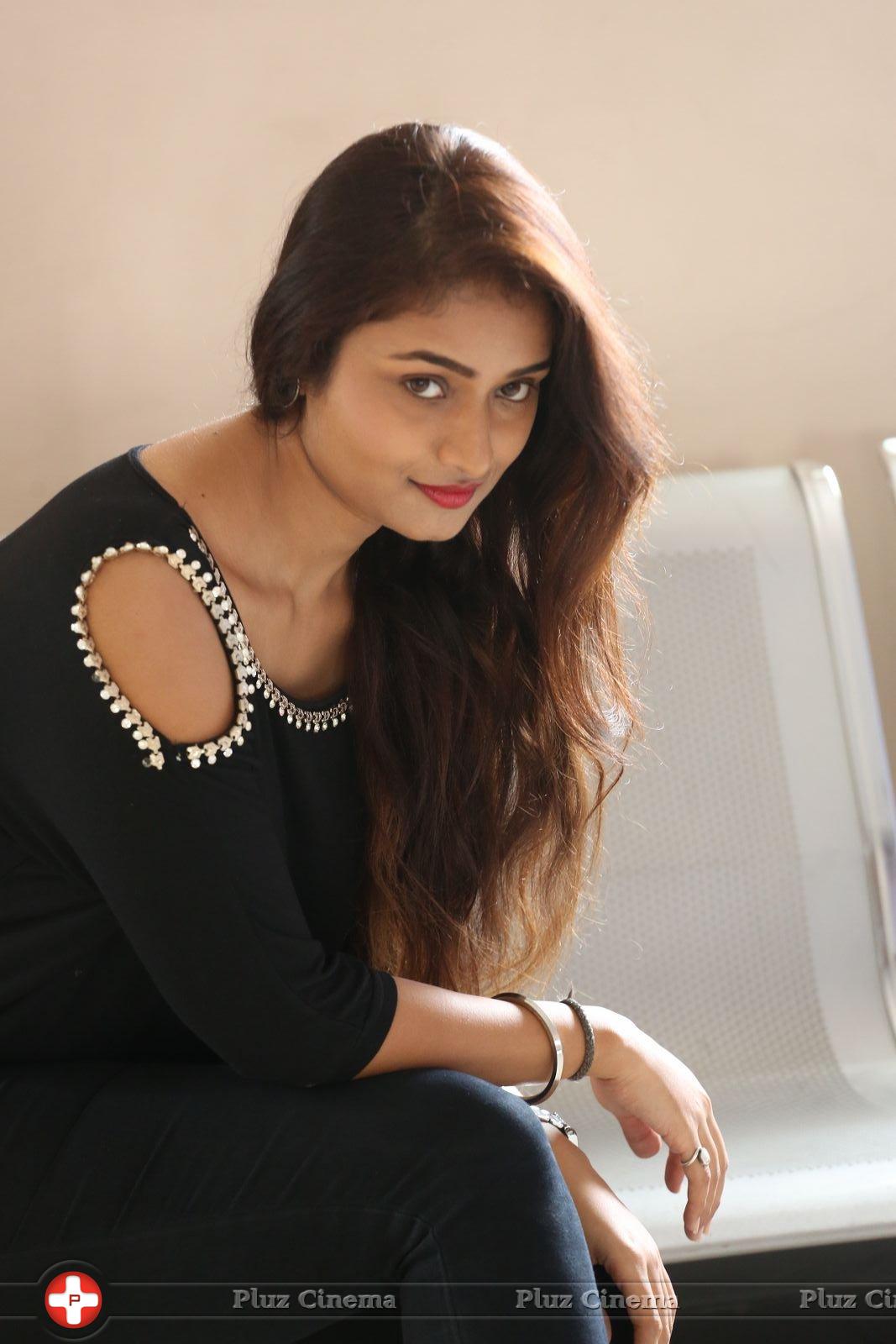 Kiran Chetwani New Photos | Picture 1410328