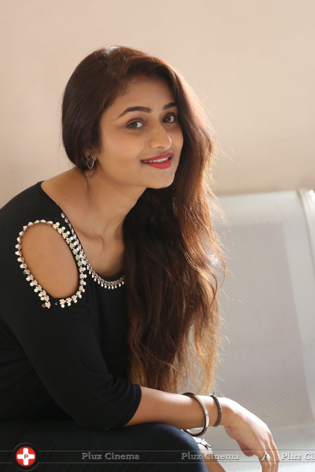 Kiran Chetwani New Photos | Picture 1410330