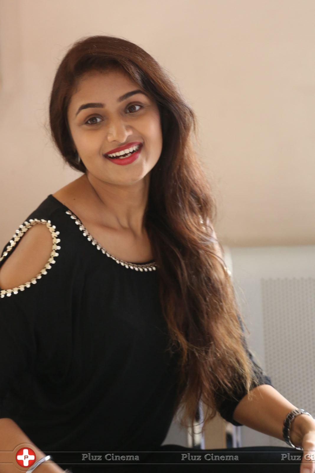 Kiran Chetwani New Photos | Picture 1410351