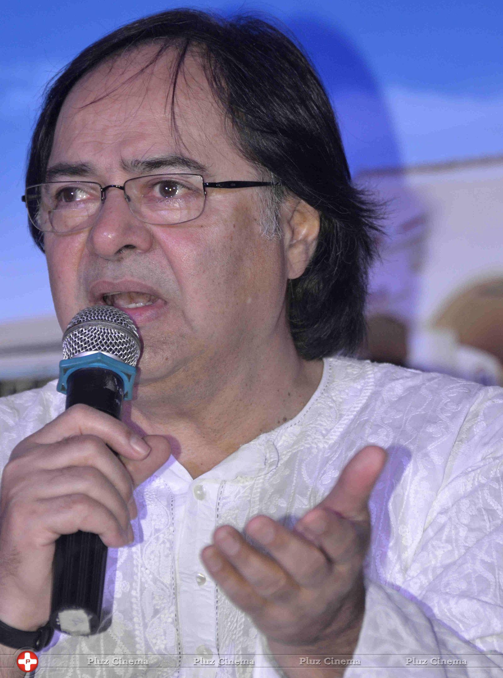 Farooq Sheikh - Press conference of film Club 60 Photos | Picture 658133