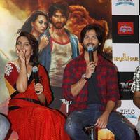 Shahid and Sonakshi Promote R Rajkumar at Reliance Digital Photos | Picture 657592