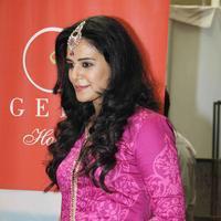 Mona Singh - Actress Mona Singh at The Launch of Tangerine Home Couture Photos