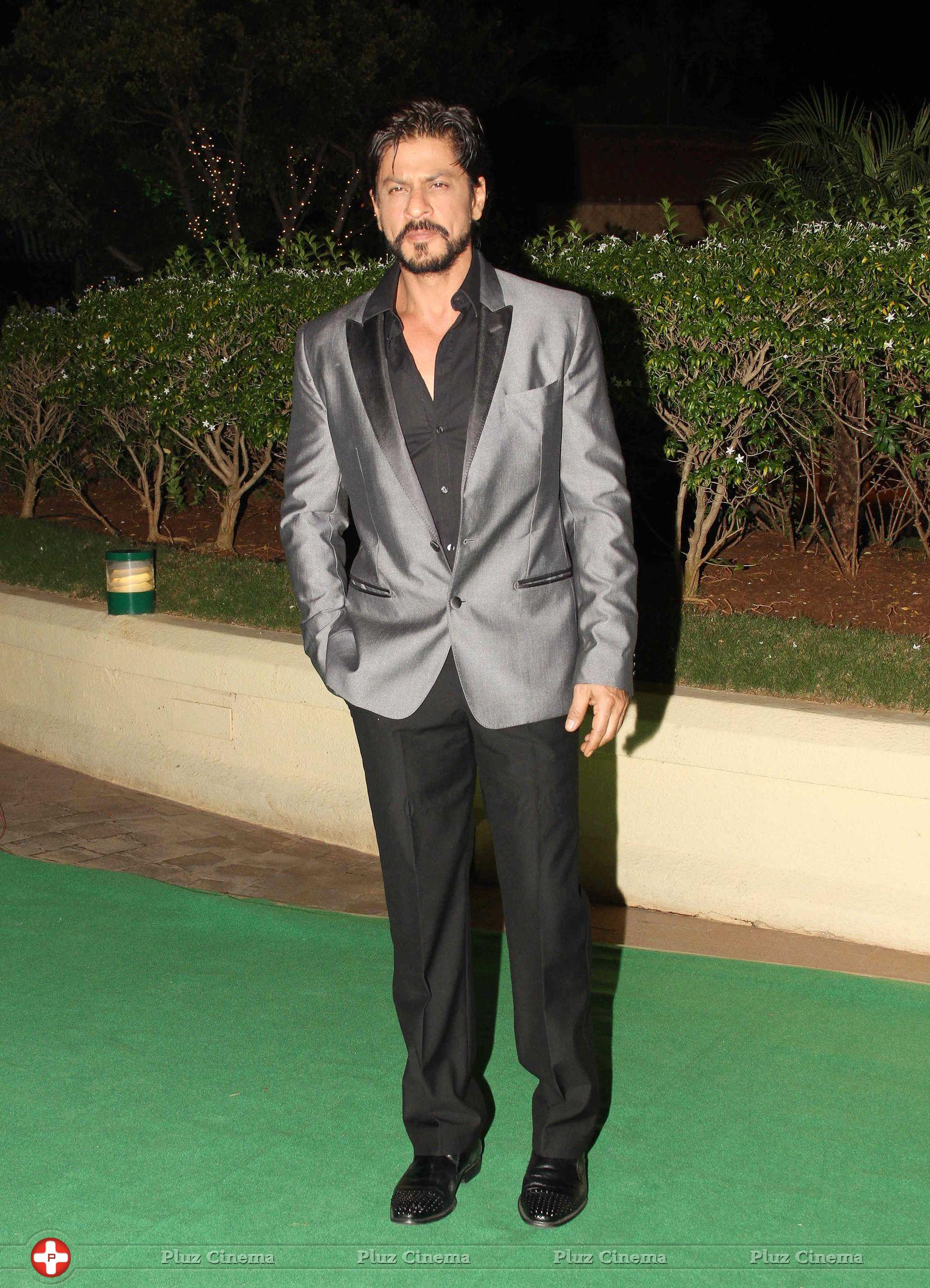 Shahrukh Khan - Celebrities at The Wedding Reception of Vishesh Bhatt and Kanika Parab Photos | Picture 657529