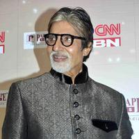 Amitabh Bachchan - Amitabh Bachchan at CNN IBN Senior Citizen Award 2013 Photos | Picture 660146