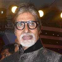 Amitabh Bachchan - Amitabh Bachchan at CNN IBN Senior Citizen Award 2013 Photos | Picture 660152
