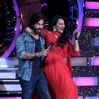 Cast of R Rajkumar on the sets of DID 4 Stills | Picture 659714