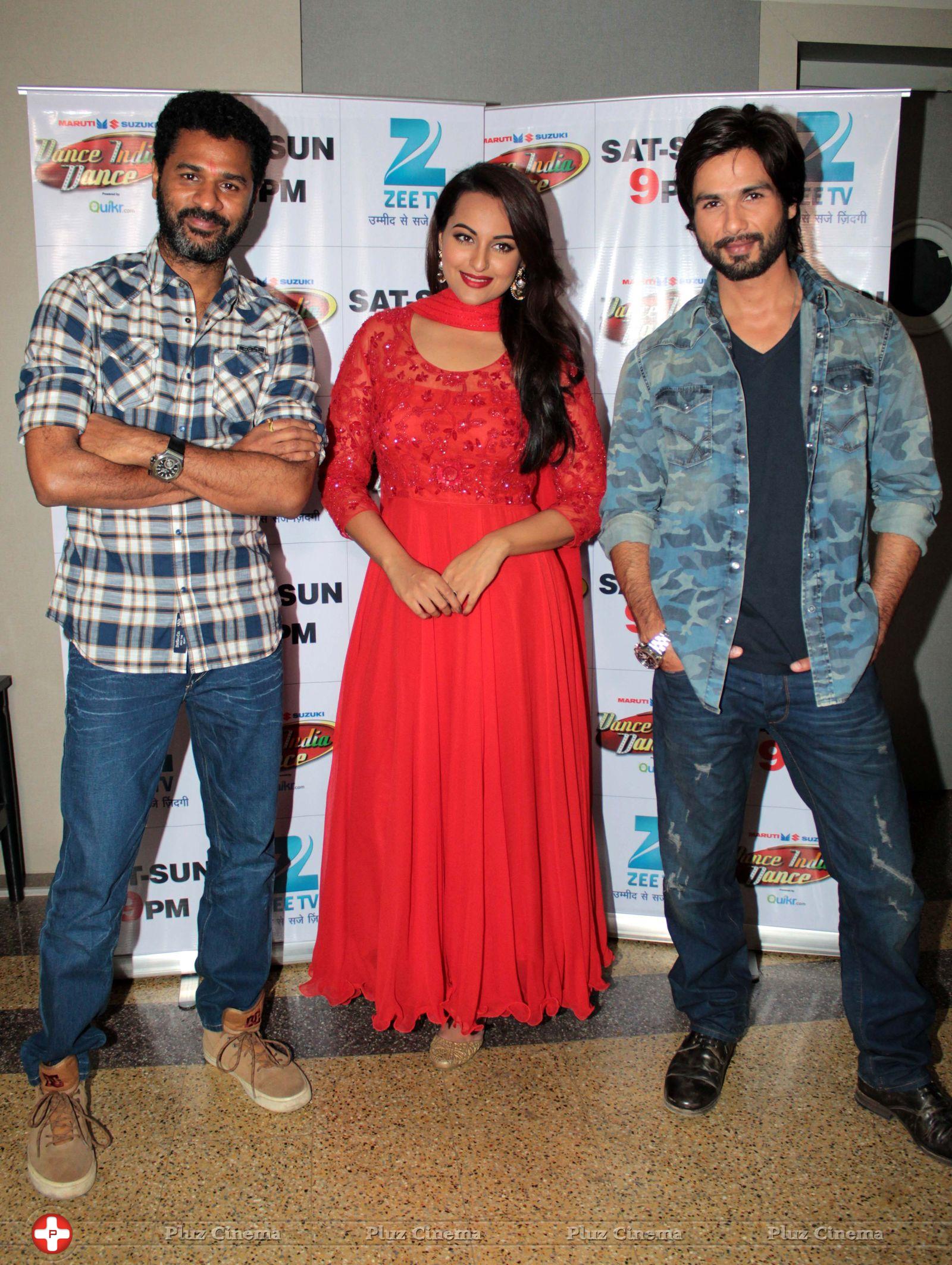 Cast of R Rajkumar on the sets of DID 4 Stills | Picture 659724