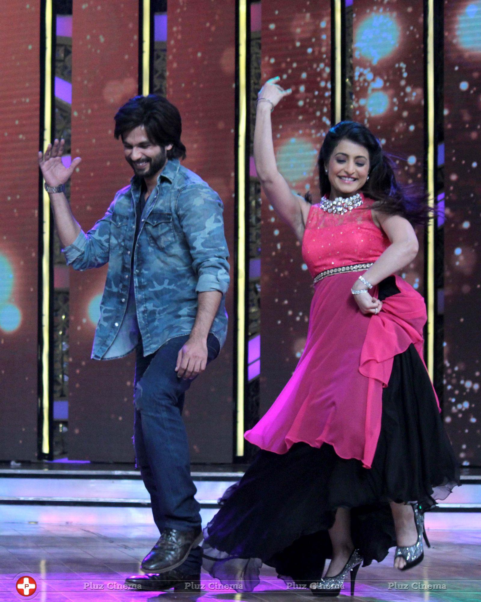 Cast of R Rajkumar on the sets of DID 4 Stills | Picture 659732
