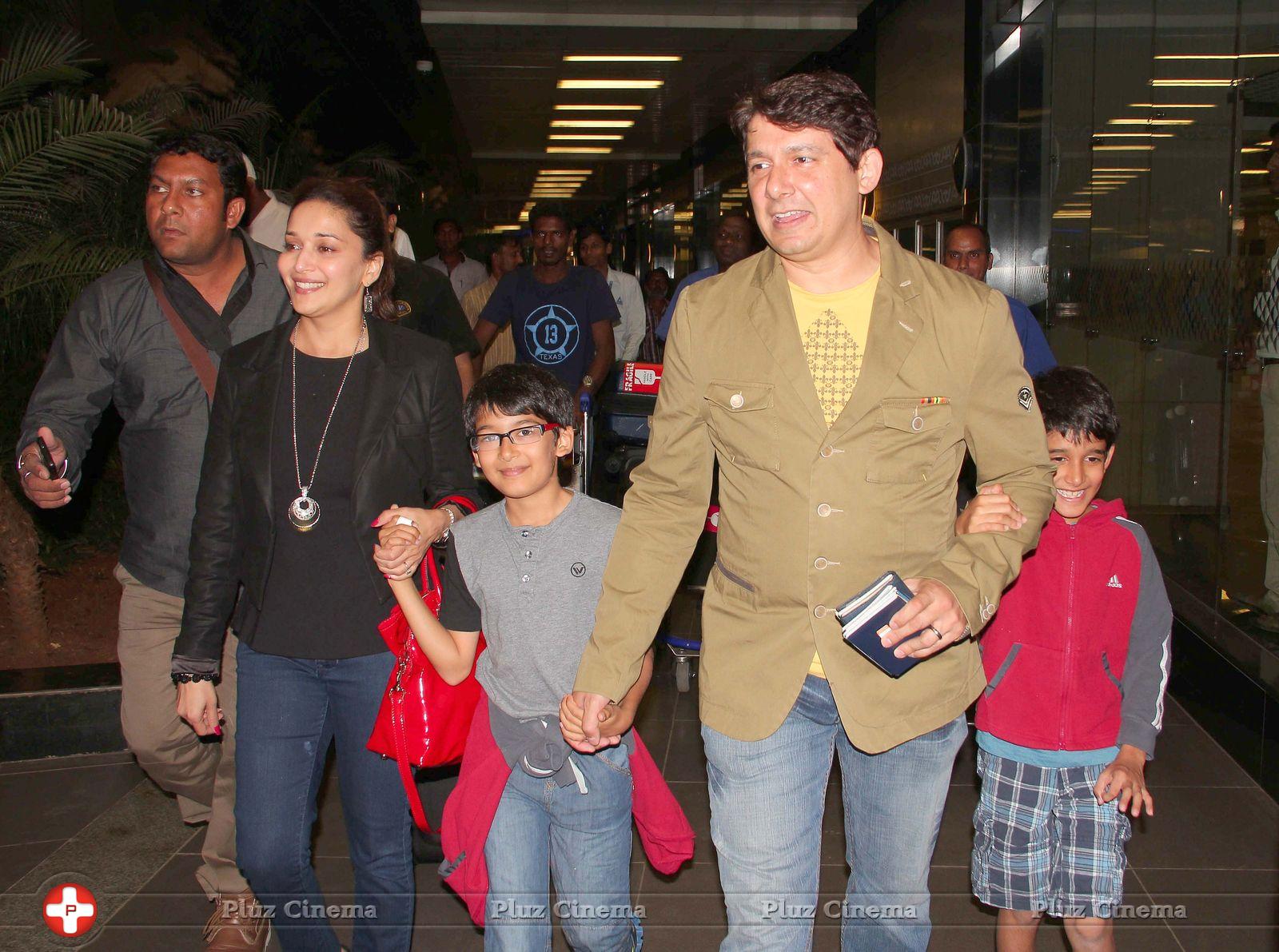 Madhuri Dixit spotted at airport Stils | Picture 660988