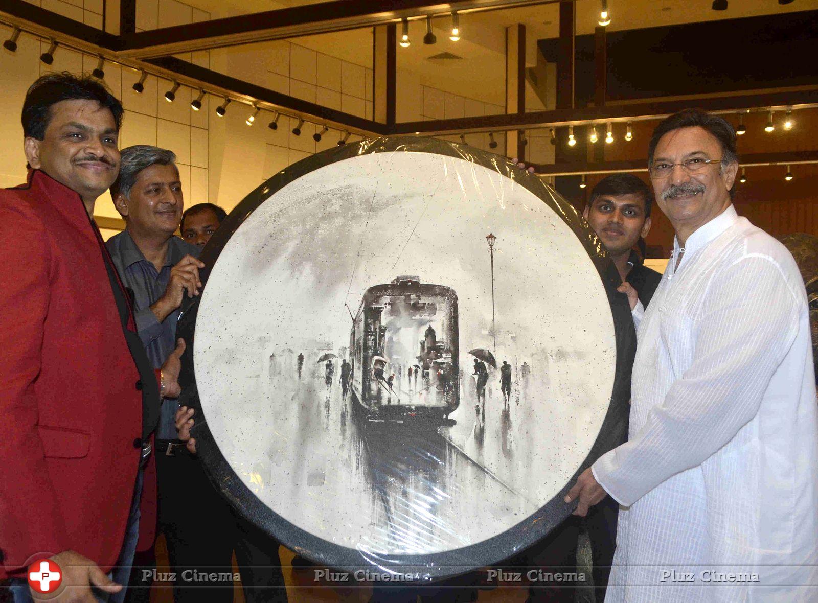 Inauguration of exhibition Rhythm of Colour Photos | Picture 660936