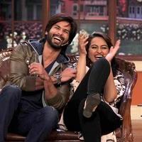 Promotion of film R Rajkumar on the sets of Comedy Nights with Kapil Photos | Picture 663026