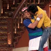 Promotion of film R Rajkumar on the sets of Comedy Nights with Kapil Photos | Picture 663048