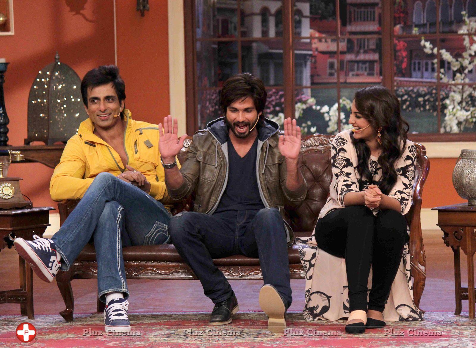 Promotion of film R Rajkumar on the sets of Comedy Nights with Kapil Photos | Picture 663040